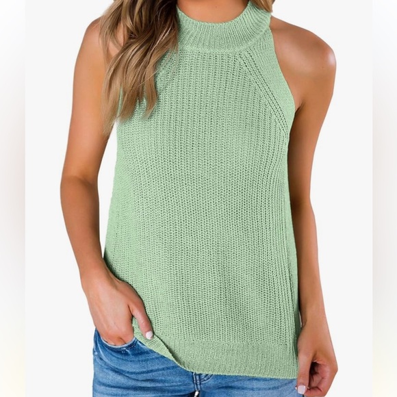 Tops - Lightweight sleeveless green shirt